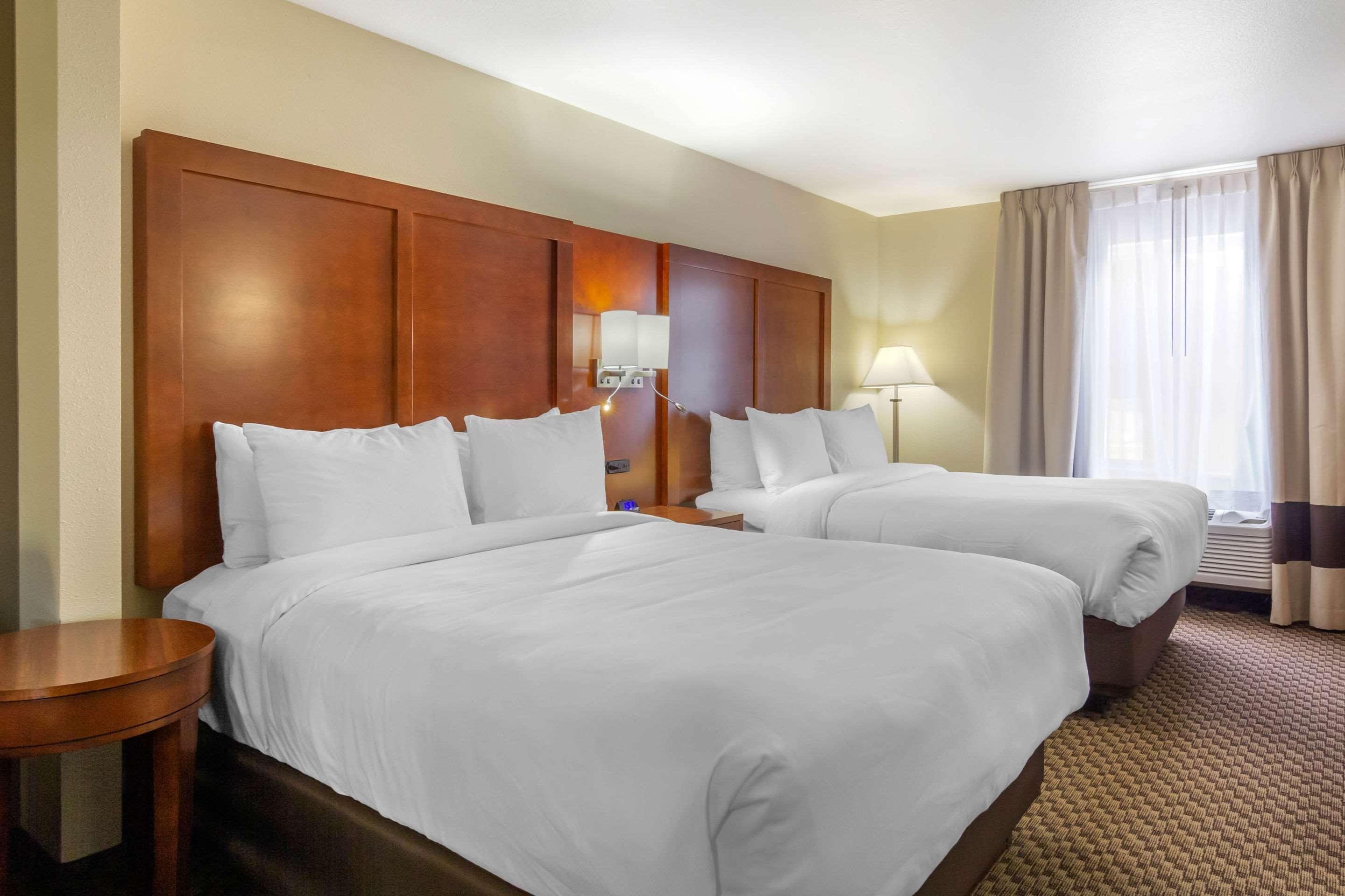 Comfort Inn & Suites Стерлинг Экстерьер фото