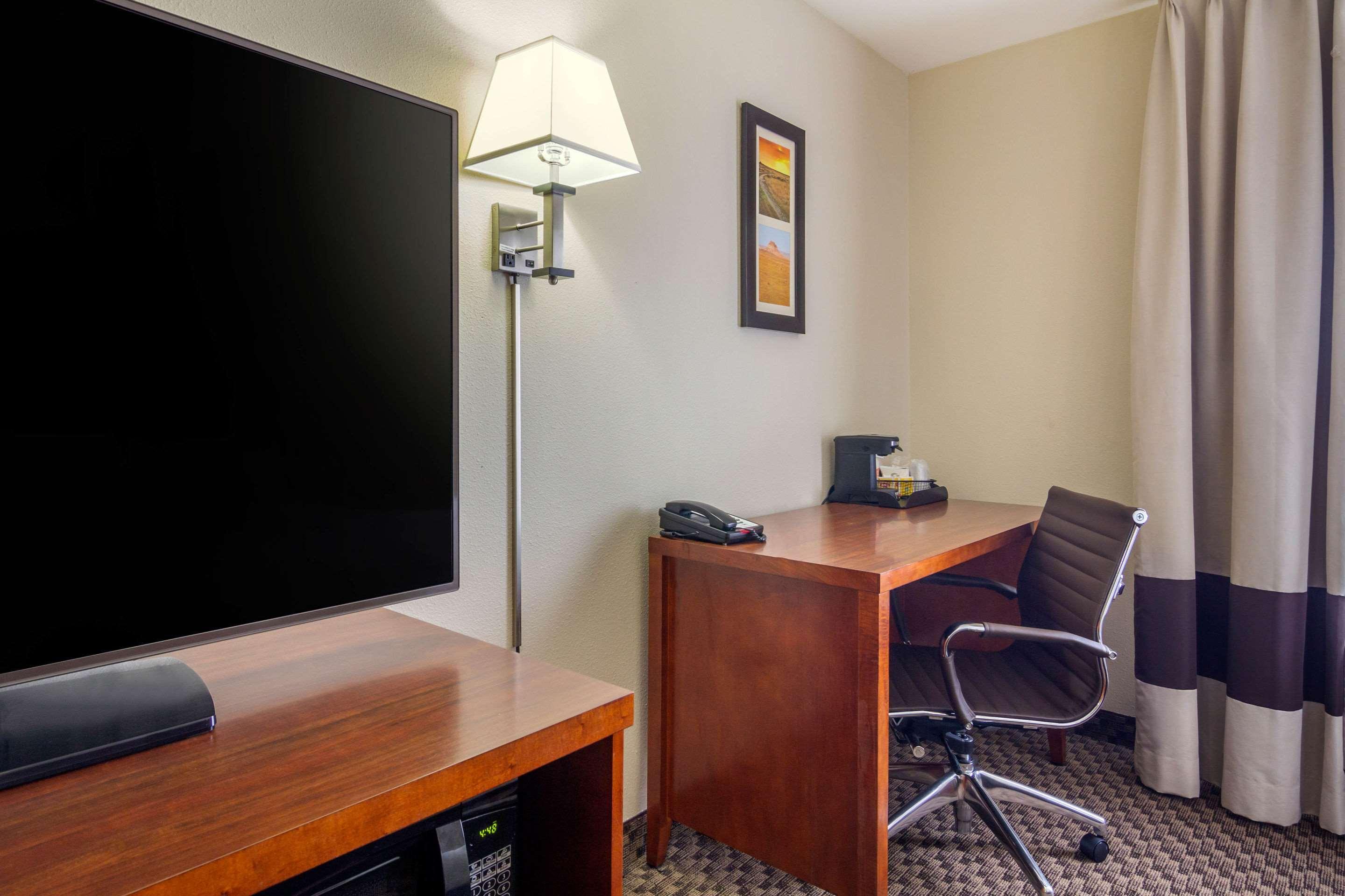 Comfort Inn & Suites Стерлинг Экстерьер фото