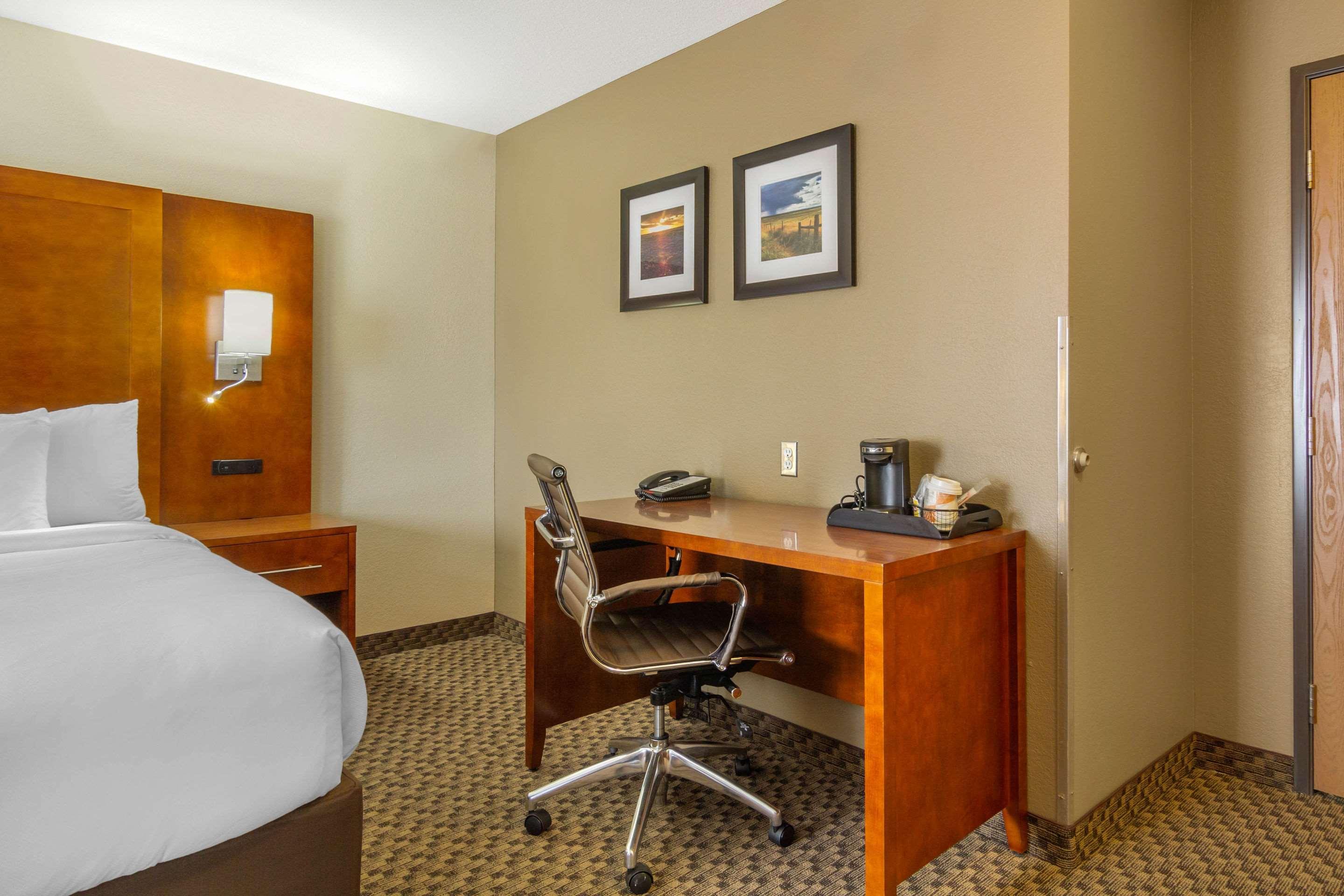 Comfort Inn & Suites Стерлинг Экстерьер фото