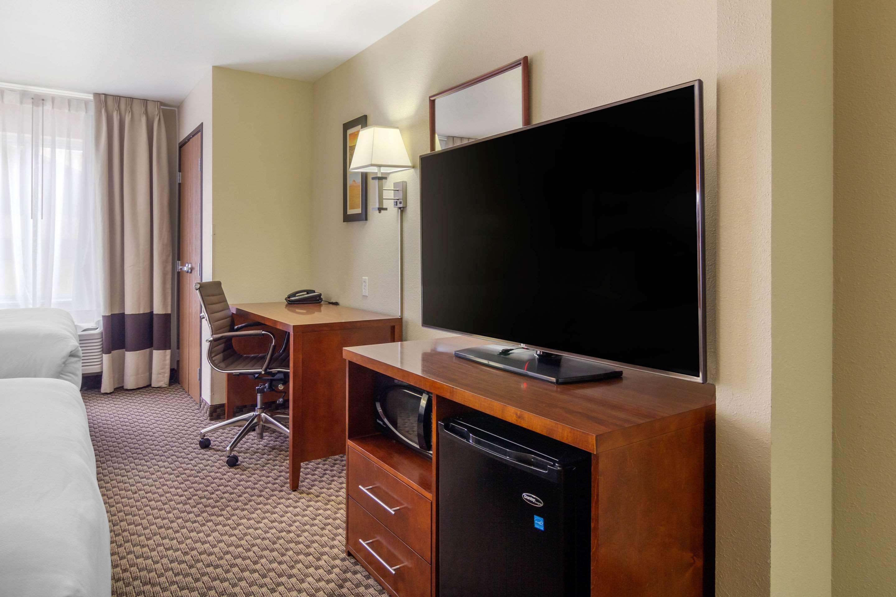 Comfort Inn & Suites Стерлинг Экстерьер фото